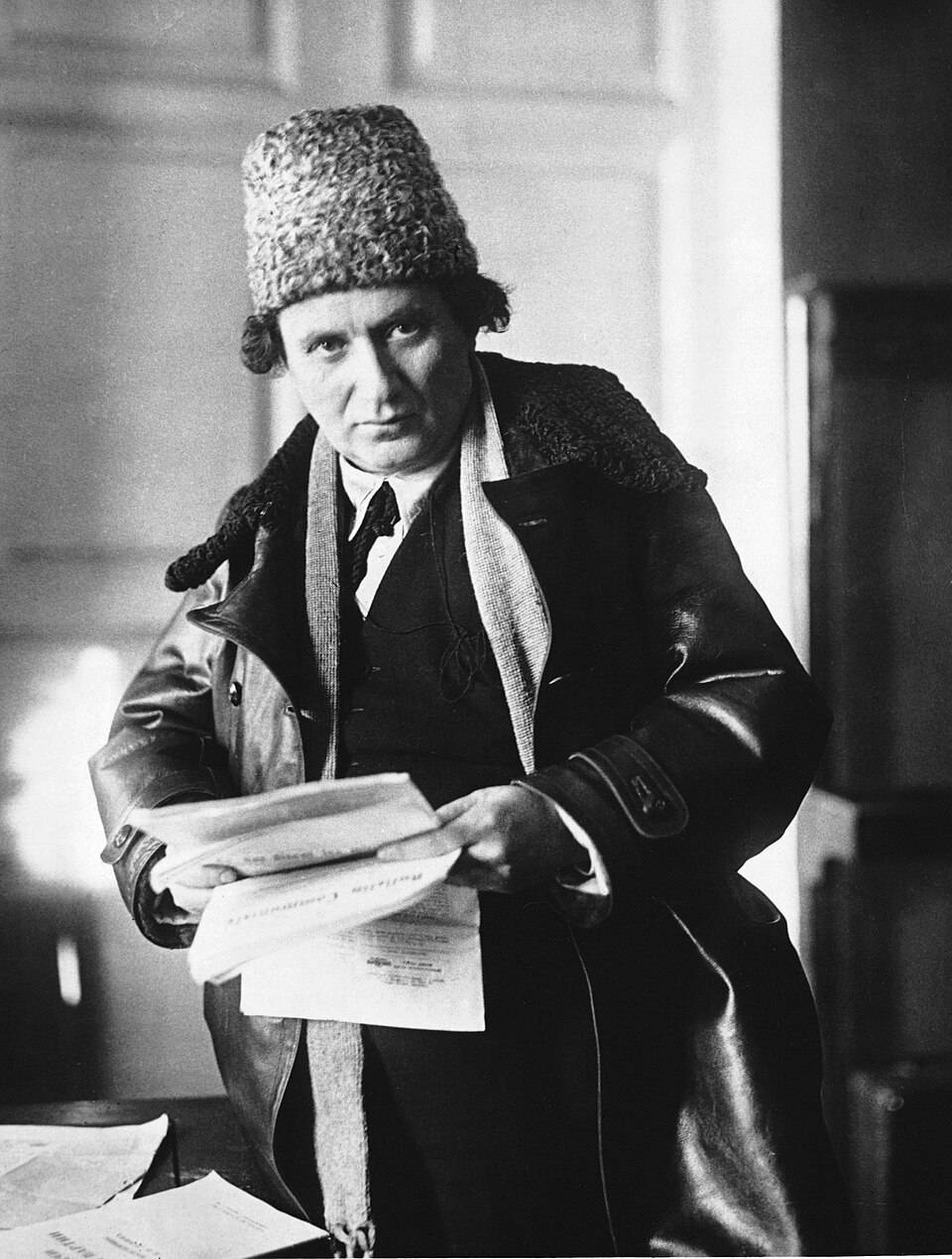 Григорий Зиновиев